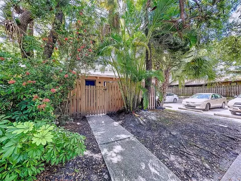 500 N Jefferson Ave #H-6, Sarasota, FL 34237