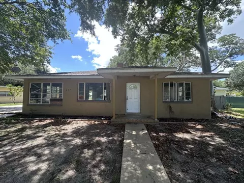204 Chauncey Ave, Bradenton, FL 34208