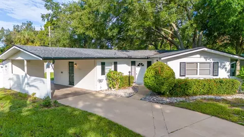 2717 Ridge Ave, Sarasota, FL 34235