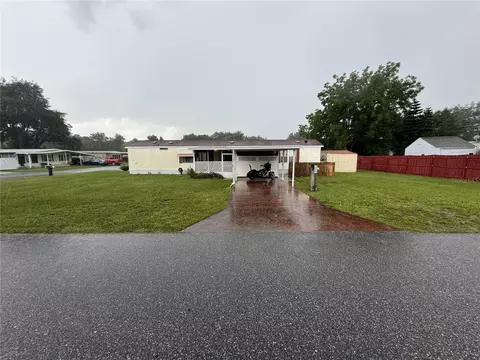4541 Orange Blossom Dr, Zephyrhills, FL 33542