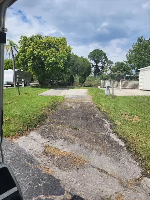 1674 University Pkwy, Sarasota, FL 34243
