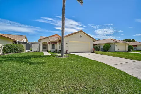4223 Murfield Dr E, Bradenton, FL 34203