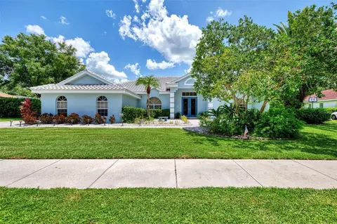 9044 Misty Creek Dr, Sarasota, FL 34241