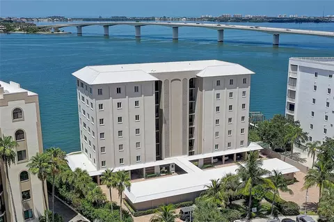 350 Golden Gate Pt #43, Sarasota, FL 34236