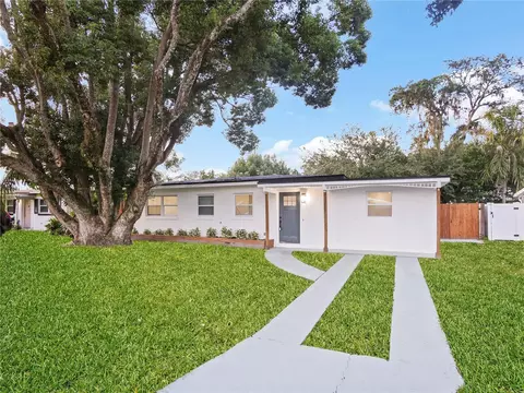 8211 Dominguin St, Orlando, FL 32817