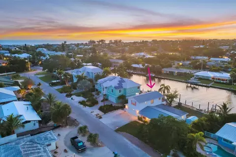 508 65th St, Holmes Beach, FL 34217