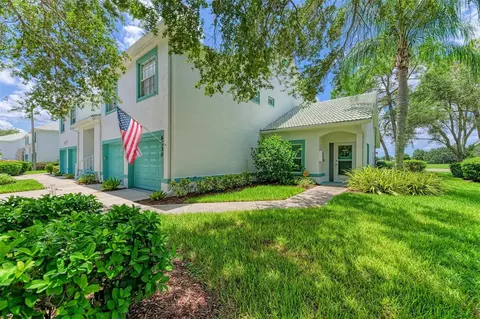6530 Fairway Gardens Dr, Bradenton, FL 34203