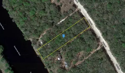 19267 Boeing Dr, Live Oak, FL 32060