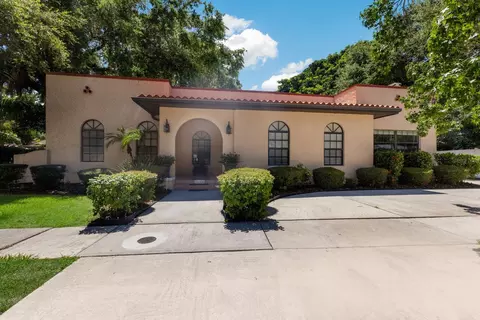 3618 Palonia Ct, Sarasota, FL 34239
