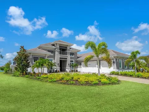 8541 Pavia Way, Lakewood Ranch, FL 34202