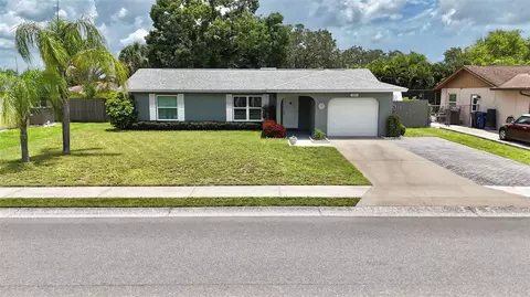 5364 Winewood Dr, Sarasota, FL 34232