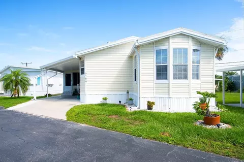 2093 Detroiter St, Sarasota, FL 34231