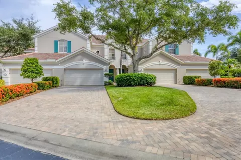 5263 Bouchard Cir #101, Sarasota, FL 34238