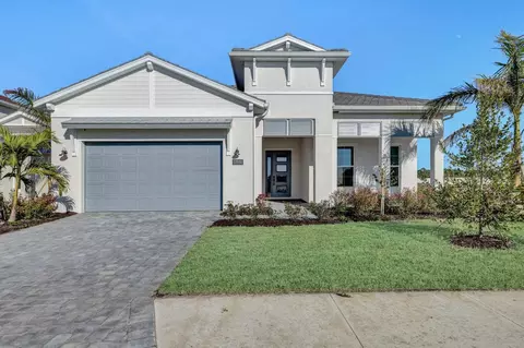 17931 Palmiste Dr, Bradenton, FL 34202
