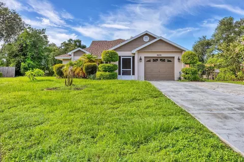5010 Preston Way, Sarasota, FL 34232