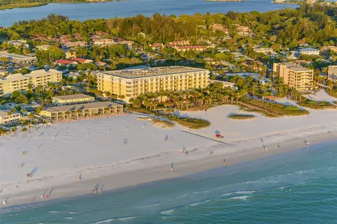 915 Seaside Drive Apt 402 Weeks 28-29 Dr #402, WEEKS 28-29, Sarasota, FL 34242