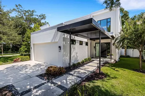 2311 Hyde Park St, Sarasota, FL 34239