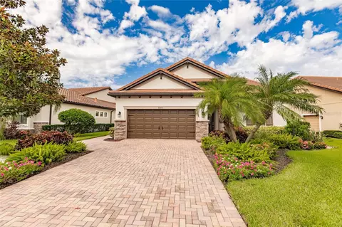 4694 Royal Dornoch Cir, Bradenton, FL 34211