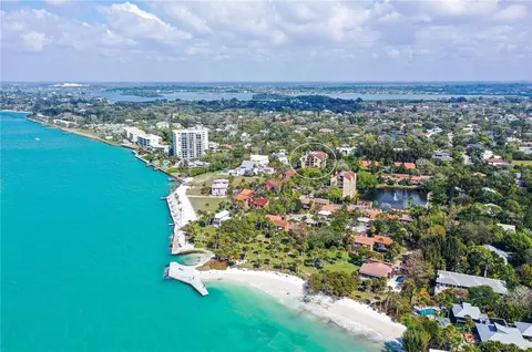 4900 Ocean Blvd #303, Sarasota, FL 34242