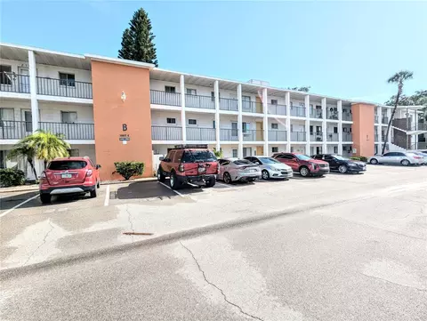 2125 Canal Dr #B23, Bradenton, FL 34207