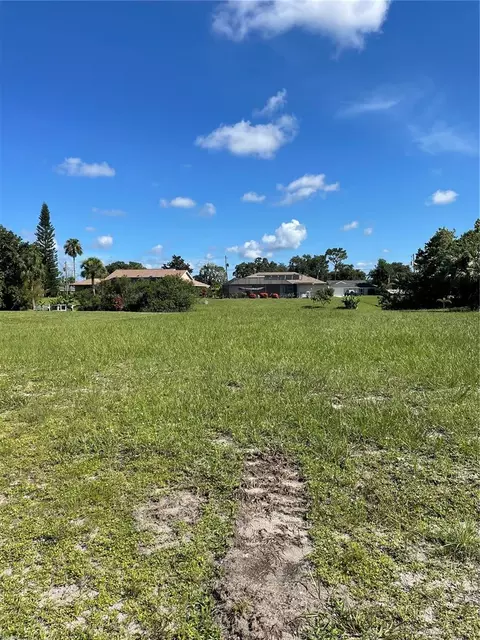 130 Mark Twain Ln, Rotonda West, FL 33947