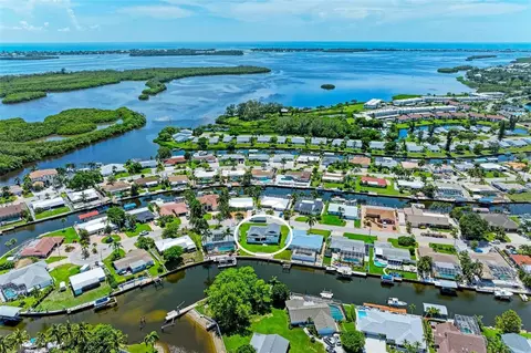 5111 Coral Blvd, Bradenton, FL 34210