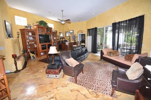 Living - 2107 89th St NW, Bradenton, FL 34209 photo 1 of 3