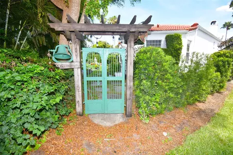 Exterior - 2107 89th St NW, Bradenton, FL 34209 photo 1 of 15