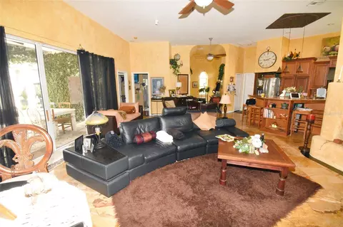 Living - 2107 89th St NW, Bradenton, FL 34209 photo 2 of 3