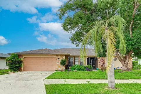 1535 Bay Hill Cir, Sarasota, FL 34232
