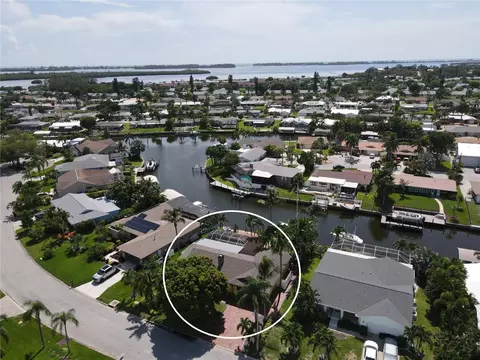 4532 Mangrove Point Rd, Bradenton, FL 34210