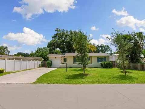 2717 Grove Pl, Sarasota, FL 34239