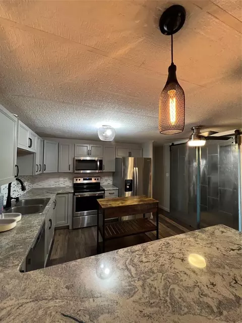 6071 136th Ter N, Clearwater, FL 33760