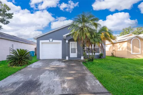 5440 Wood Crossing St, Orlando, FL 32811