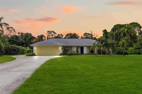 1725 Chadwick Rd, Englewood, FL 34223