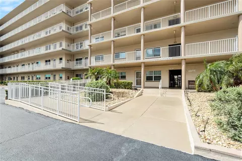6075 Shore Blvd S #308, Gulfport, FL 33707