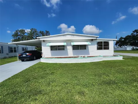 4925 4th St W, Bradenton, FL 34207