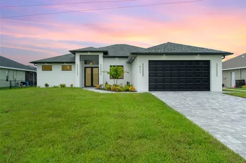 922 SW 8th Pl, Cape Coral, FL 33991