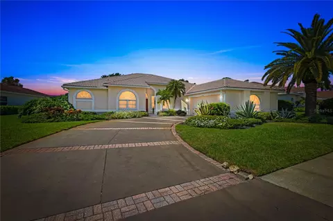 8738 Grey Oaks Ave NW, Sarasota, FL 34238