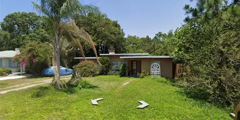 2075 Goldenrod St, Sarasota, FL 34239