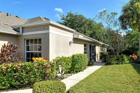 4072 Fairway Pl, North Port, FL 34287
