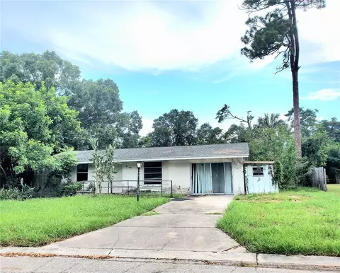 2006 52nd Ave W, Bradenton, FL 34207