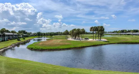 6999 W Country Club Dr N #225, Sarasota, FL 34243