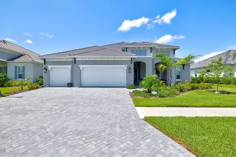 2553 Paradise Plum Dr, Sarasota, FL 34240