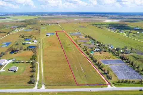 M-j Road, Myakka City, FL 34251