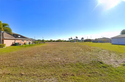 1617 NW 37th Ave, Cape Coral, FL 33993