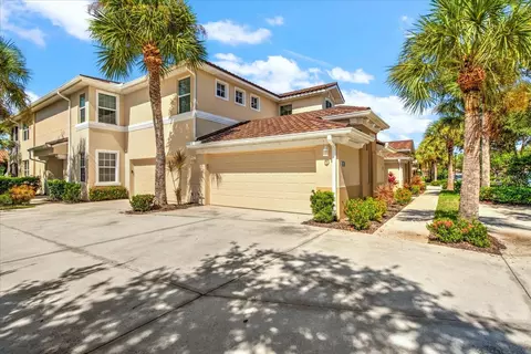 10510 Sevilla Dr #201, Fort Myers, FL 33913