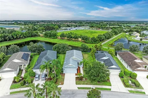 12198 Longview Lake Cir, Bradenton, FL 34211