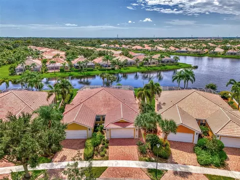 5939 Benevento Dr, Sarasota, FL 34238