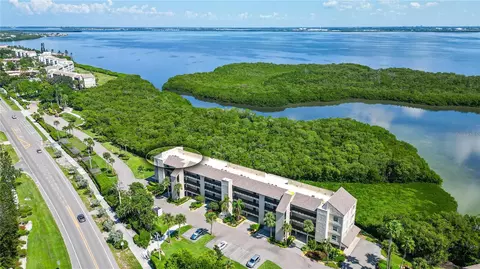 4540 Gulf Of Mexico Dr #PH1, Longboat Key, FL 34228